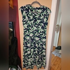 Chaps Woman’s Floral Blue Faux Criss Cross Wrap Front Dress Size M